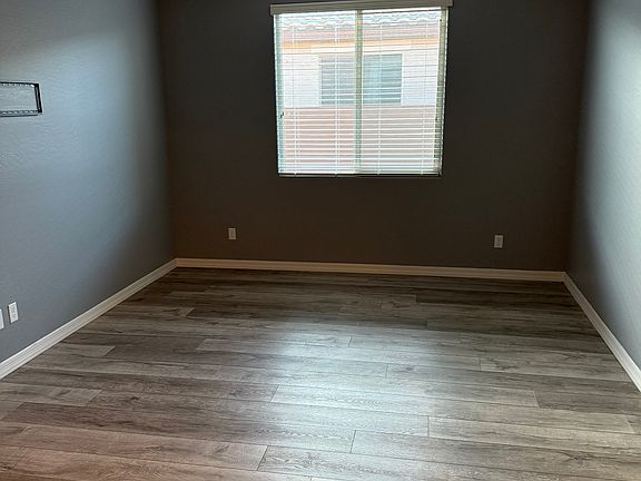 4th image of 17359 W Blue Sky Dr