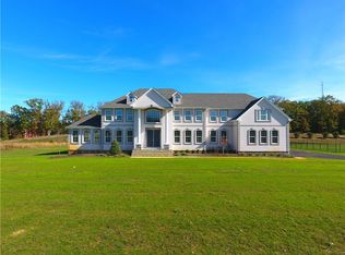 4 Beacon Hl, Millstone Township, NJ 08510