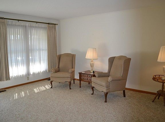 3rd image of 6753 E 28th Pl