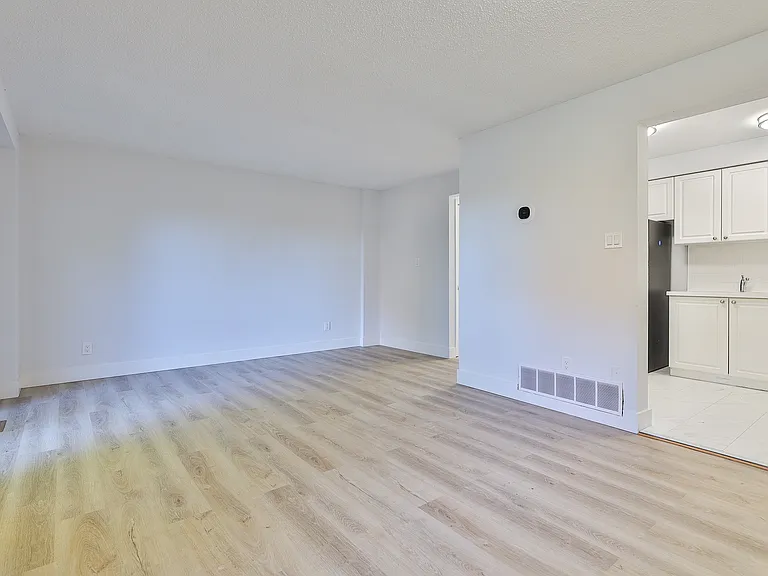 207 Scarborough Golf Club Rd — Photo 7