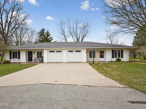 285 Cherry St, Wauseon, OH 43567