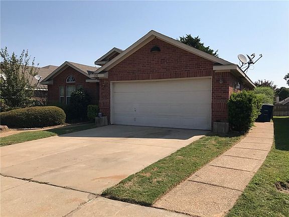 2nd image of 1216 Galicia Ln