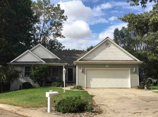 1740 Chickory Ln, Rochester, IN 46975