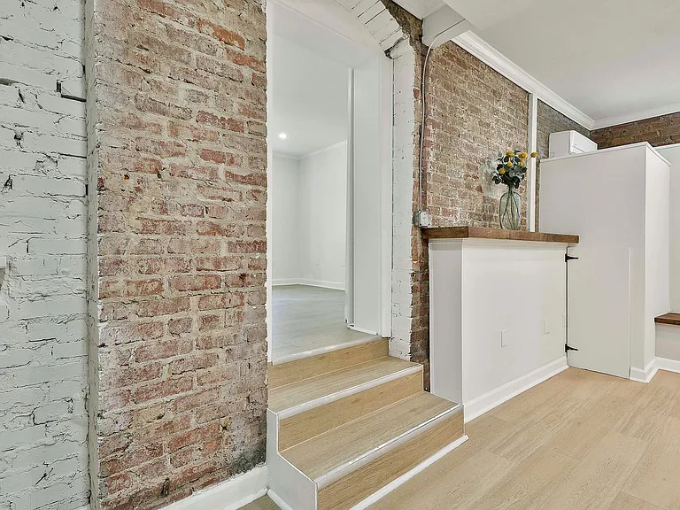 685 Argonne Ave NE #14 — Photo 6