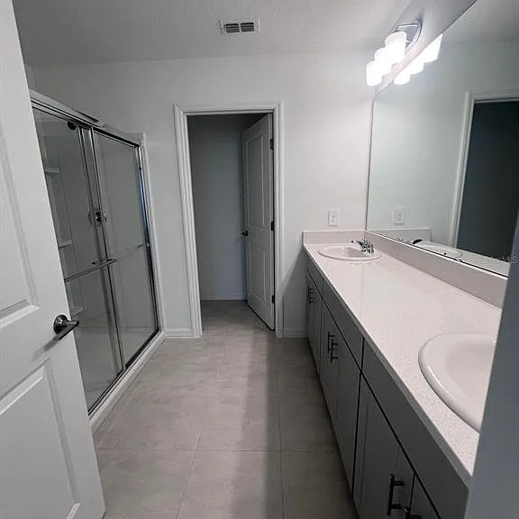 424 Wayland Dr — Photo 10