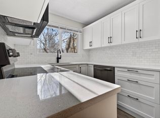 Country Roads, Edmonton, AB T5X 4X2