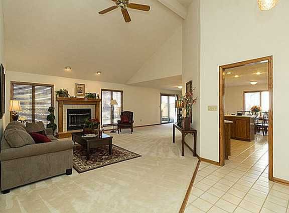2nd image of 5838 S Winwood Dr