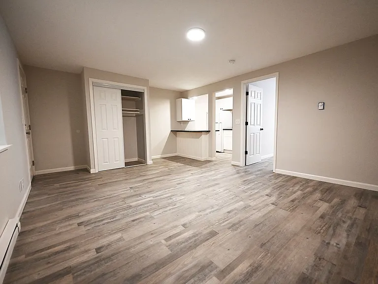227 Hillside Cir — Photo 8