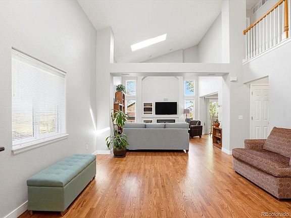 3rd image of 8771 Redwing Avenue