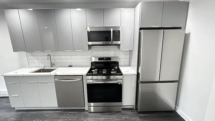 Rented by Keller Williams NYC | media 14