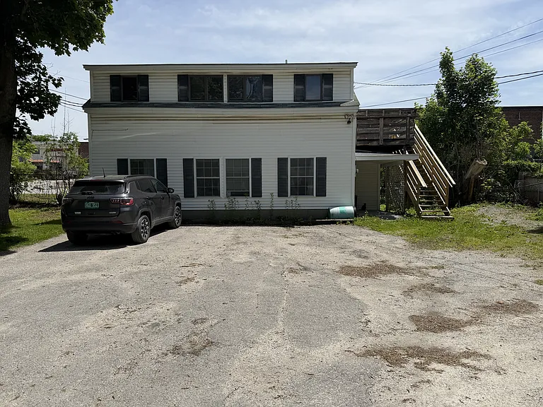 32 Nichols St #6 — Photo 15