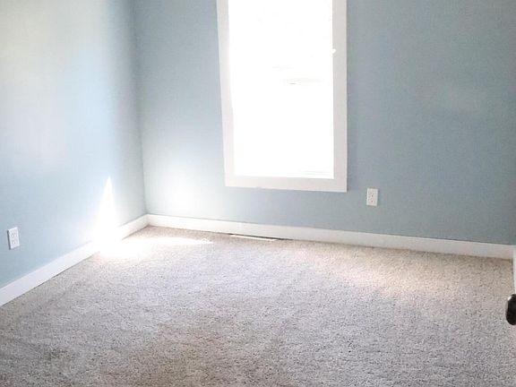 3rd image of 5375 Huck Dr