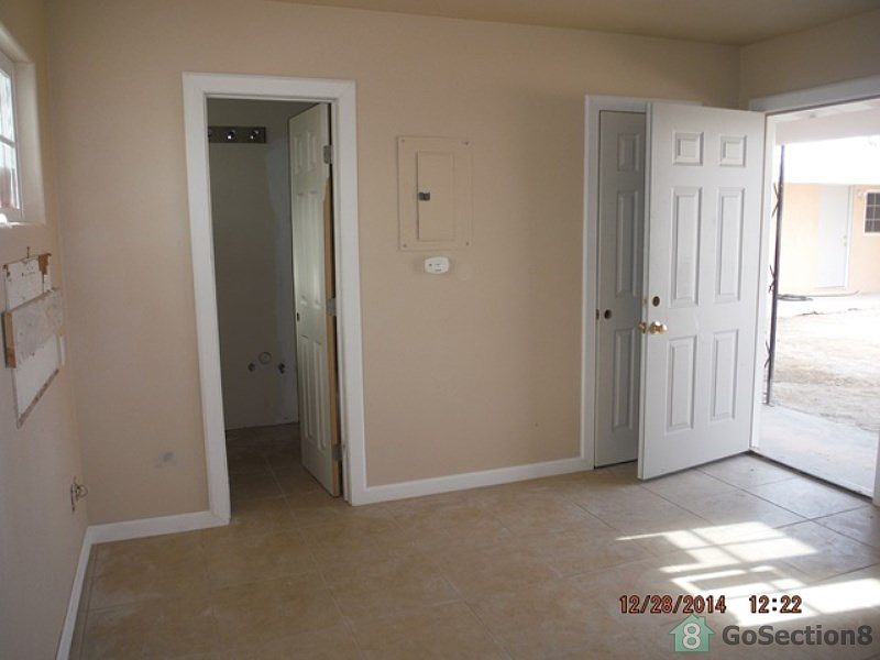 1st image of 13063 Palm Dr #6
