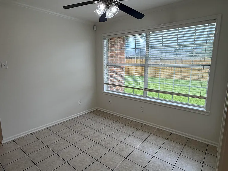 103 Kirkwood Ln — Photo 7