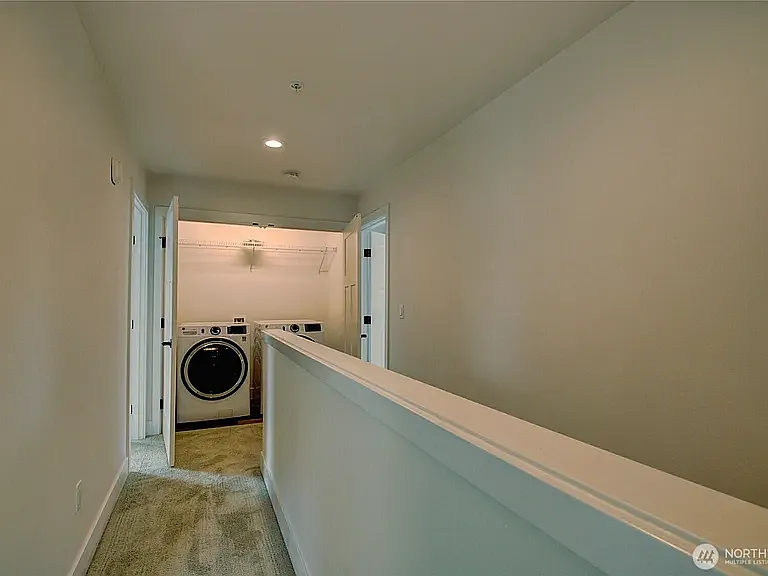 313 E Hazel St #D — Photo 21