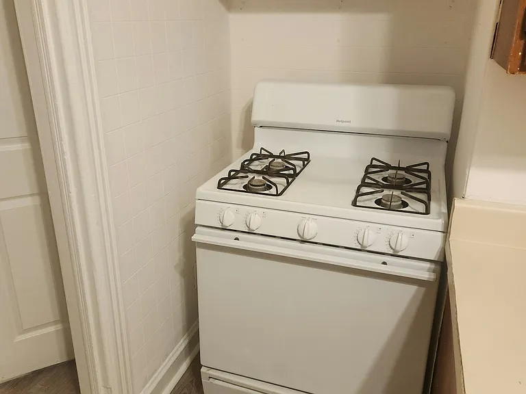 321 Jefferson Ave #2 — Photo 5