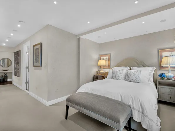 241 East 76th Street image 5 of 12