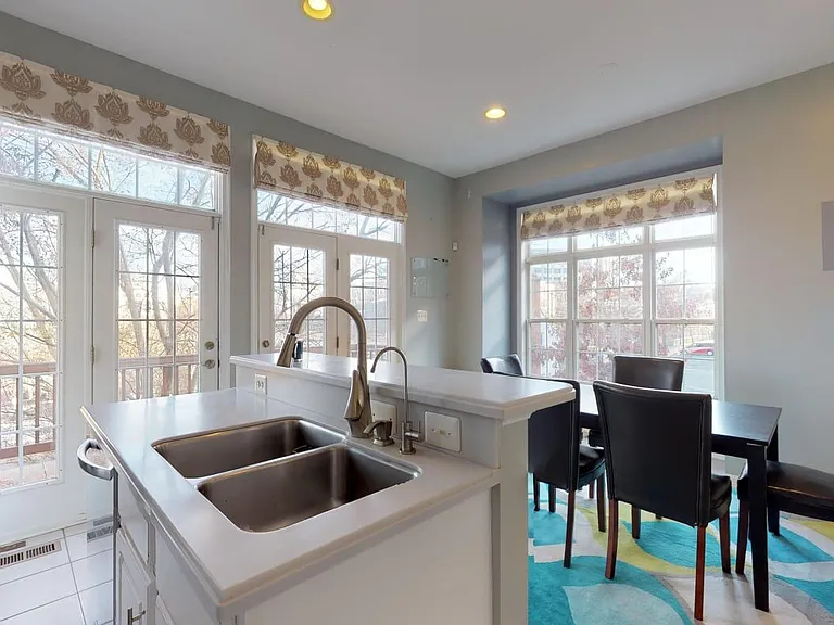 1415 N Scott St #1 — Photo 9