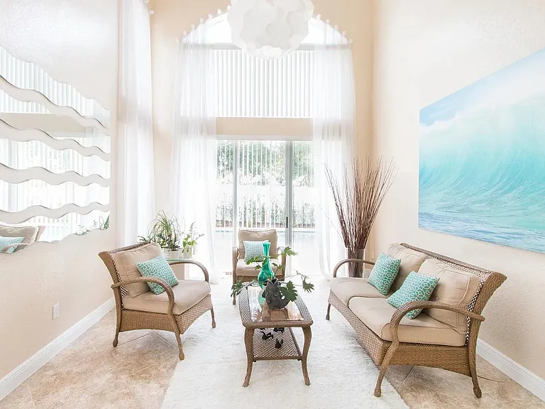 2257 Portofino Ave — Photo 3