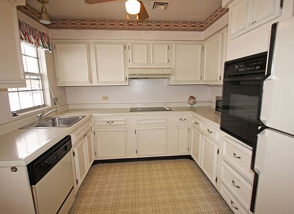 5th image of 7512 Channahon Ct