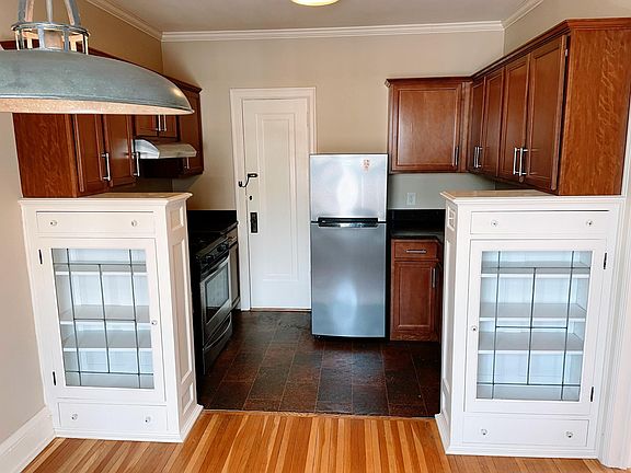 4th image of 2716 Humboldt Ave S APT 204