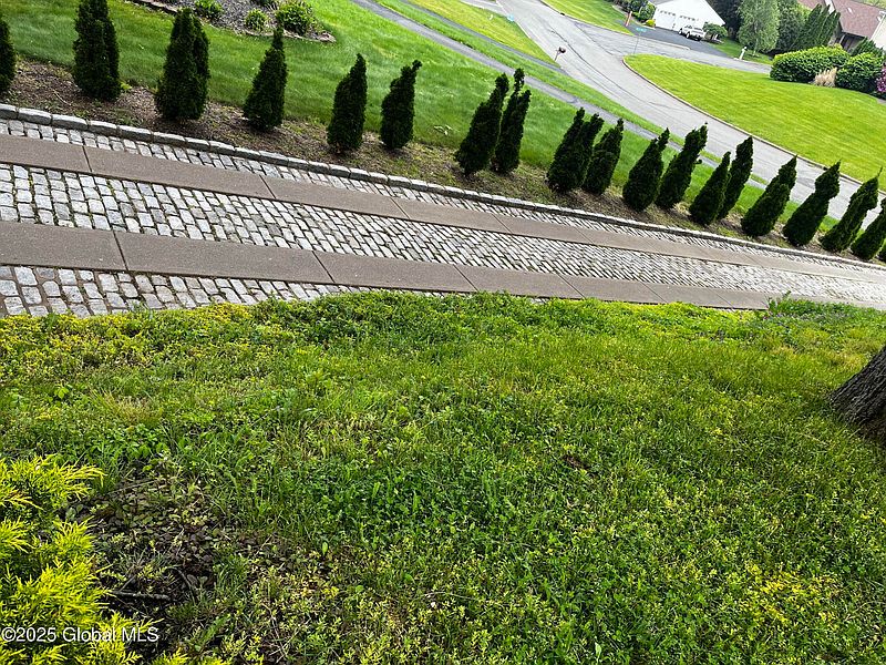 5th image of 27 Park Drive