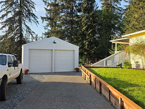 4th image of 315 SE 2nd Street