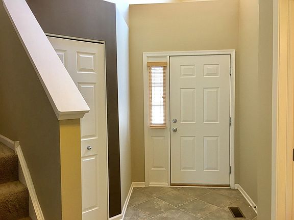 5th image of 216 Macintosh Ave #0