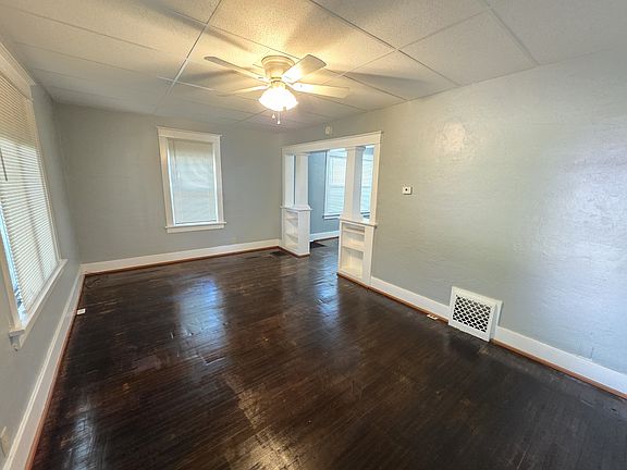 5th image of 920 W McClure Ave