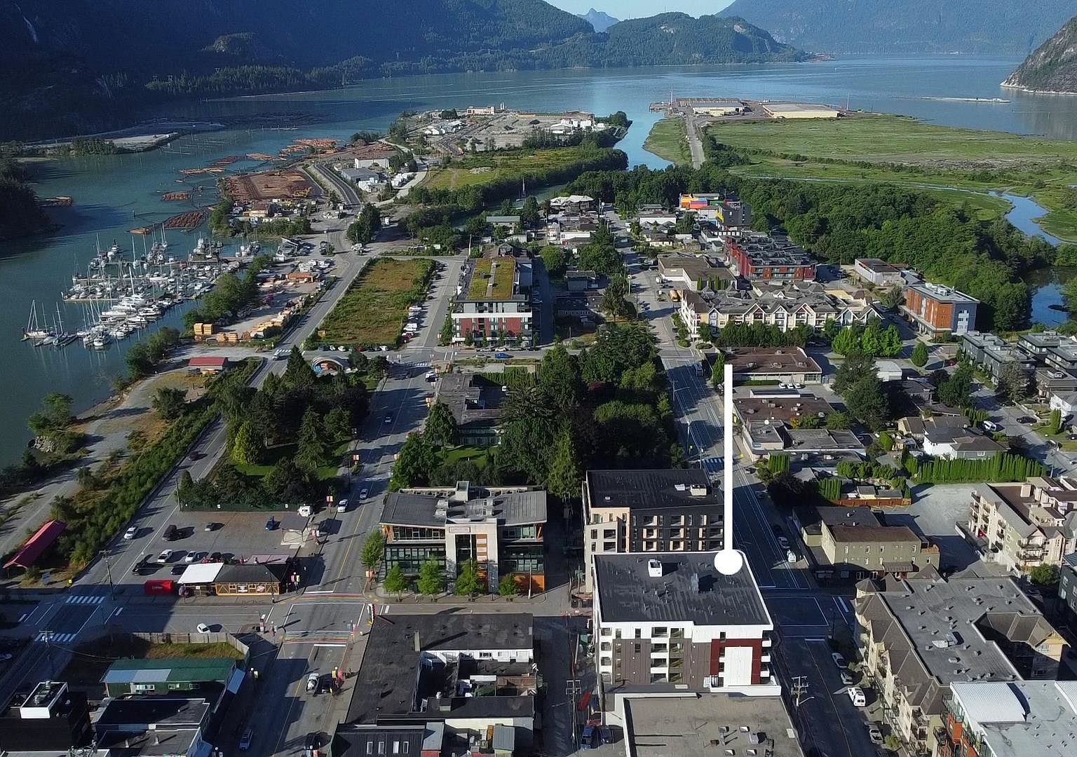 1365 Victoria St 403, Squamish, BC V8B 0P7 MLS R2934037 Zillow