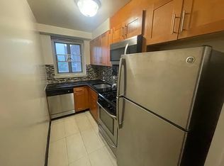 192-45 71st Cres #B, Fresh Meadows, NY 11365