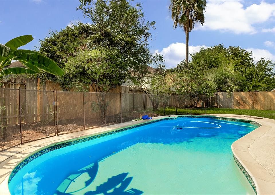 1st image of 3114 Elkdale Dr