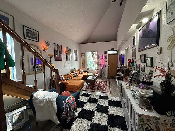 5th image of 605 Caledonia St