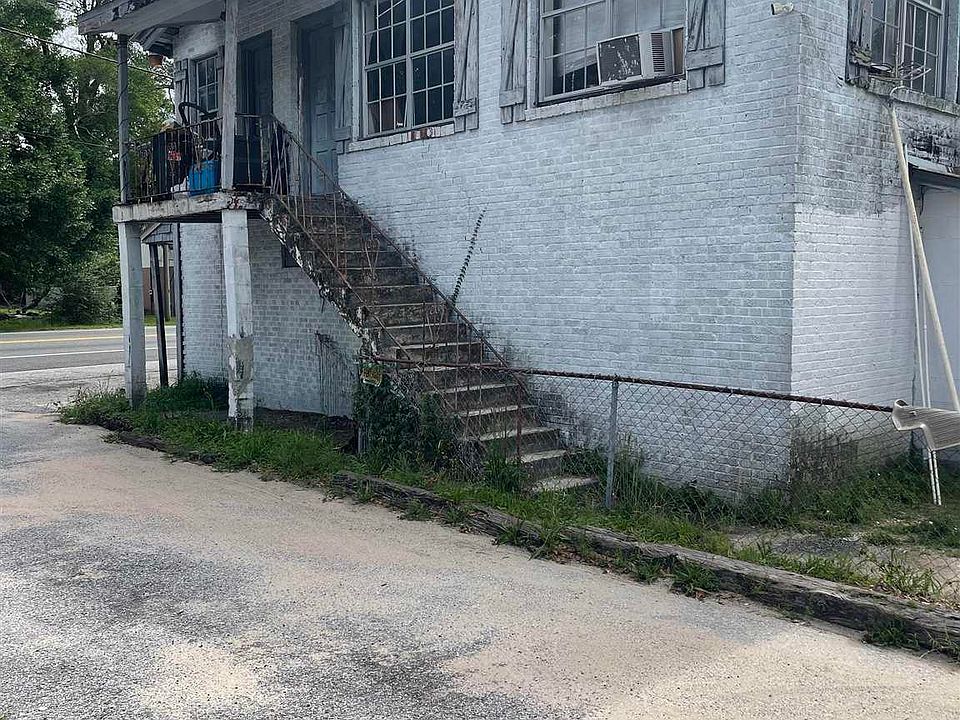 2nd image of 6812 Lillian Hwy