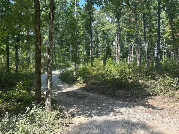 37 Valley Loop, Crossville, TN 38572