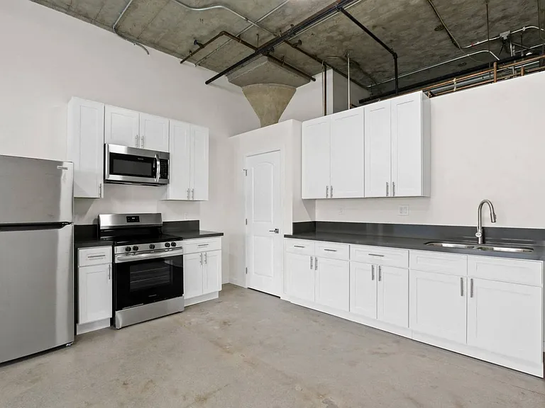RiverFront live - Work Lofts — Photo 48