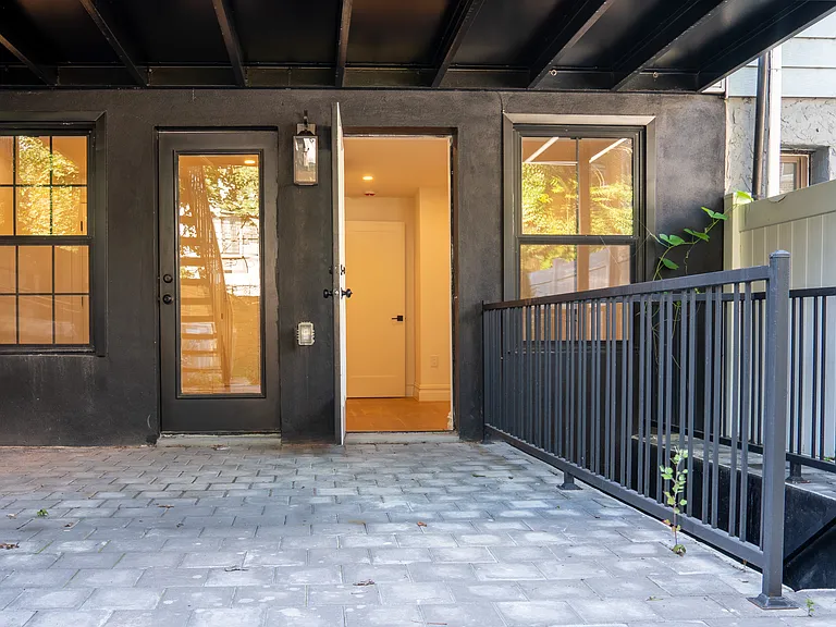 608 Van Buren St #1 — Photo 9