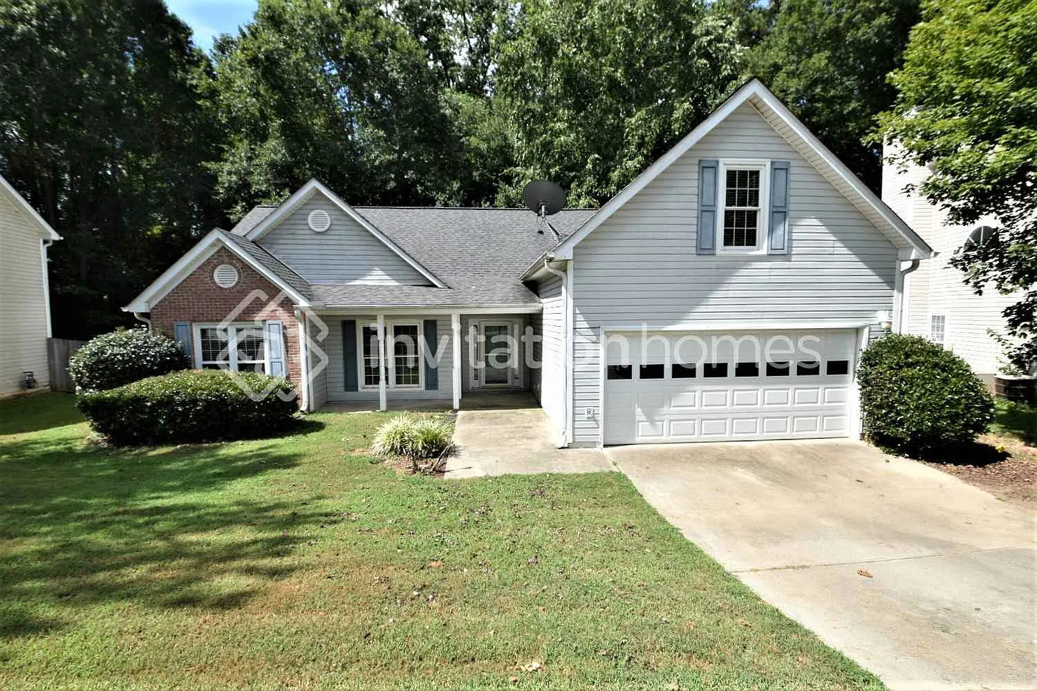 855 Simon Ive Dr Lawrenceville, GA 30045 — Photo 1