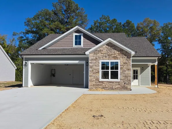 105 Hawthorne St, Louisburg, NC 27549