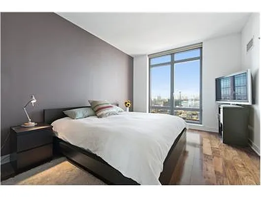 Rented by Douglas Elliman | media 24