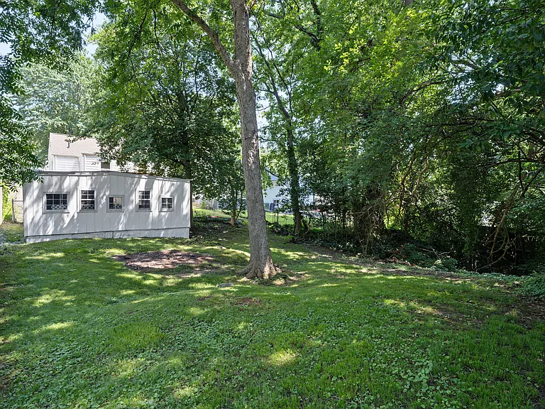 804 Berkeley Ave NW — Photo 23