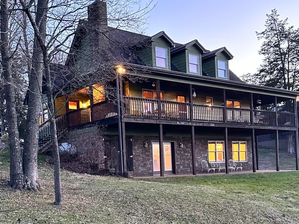 583 Chilhowee Ln, Bean Station, TN 37708