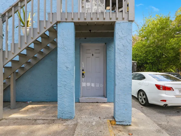 13714 N 20th St APT B, Tampa, FL 33613