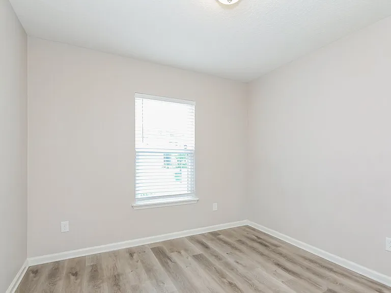 1329 Biscayne Grove Ln — Photo 12
