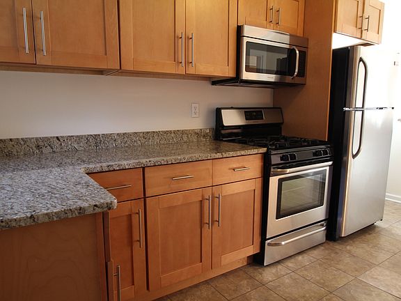 2nd image of 50 Connecticut Ave #B15