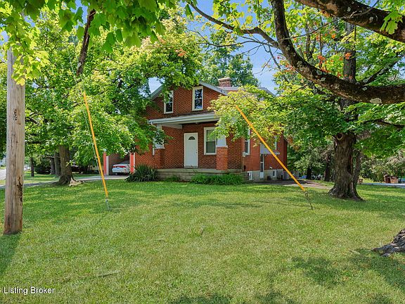 3rd image of 900 Garvey Ave