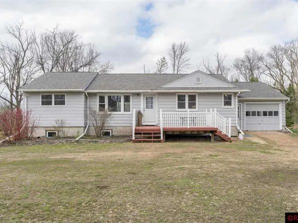 15887 State Highway 22, Good Thunder, MN 56037