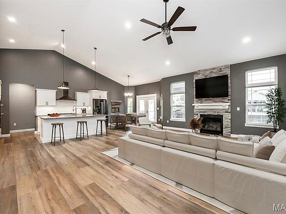 4th image of this home