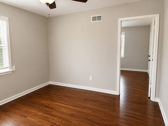 3rd image of 121 West St
