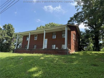 1924 Lakewood Dr, Charleston, WV, 25312